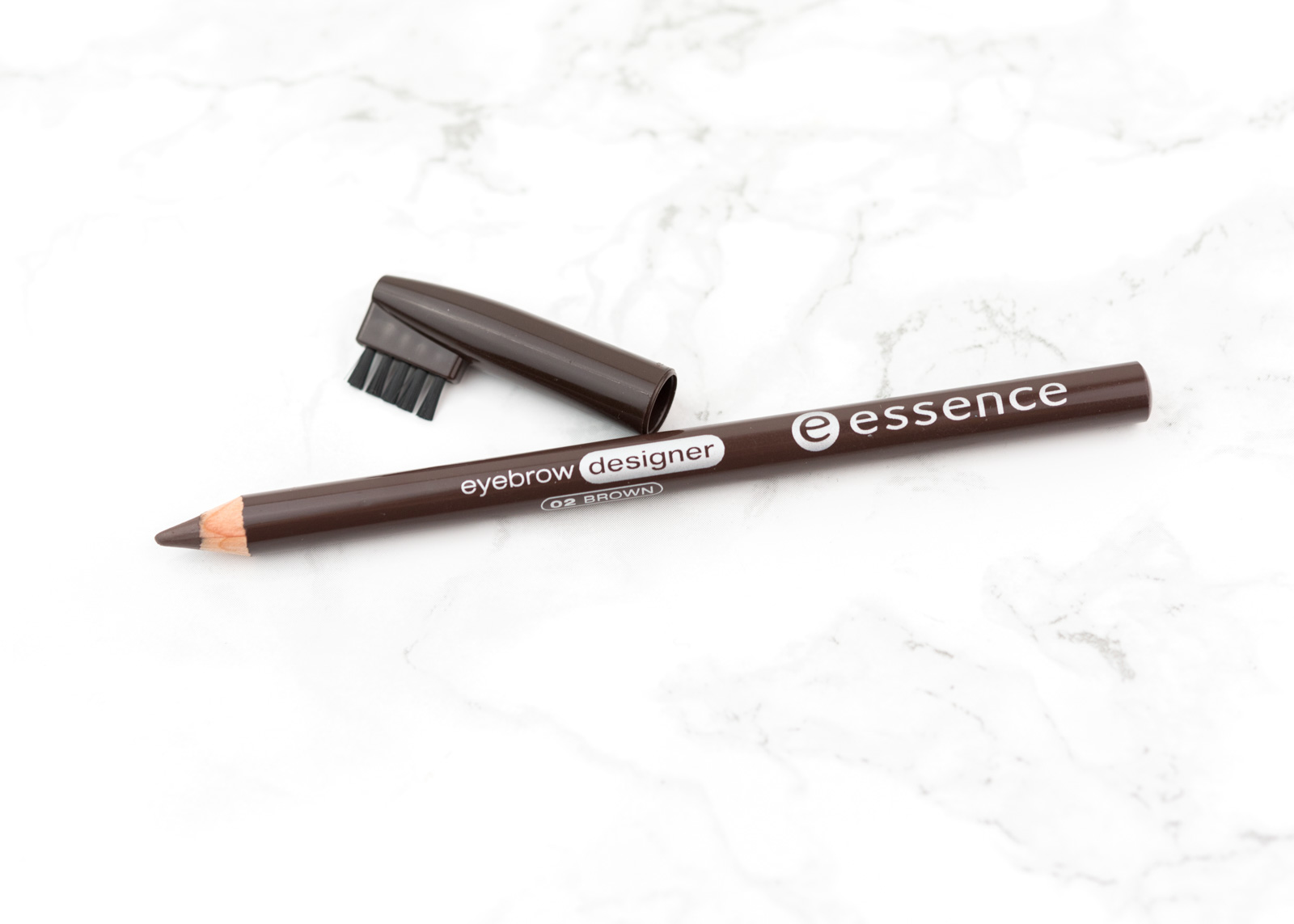 Essence brow. Essence карандаш для бровей 12. Eyebrow Designer. Карандаш для бровей Essence. Карандаш для бровей Essence Eyebrow Designer Pencil т.12 Hazelnut Brown 1 г.